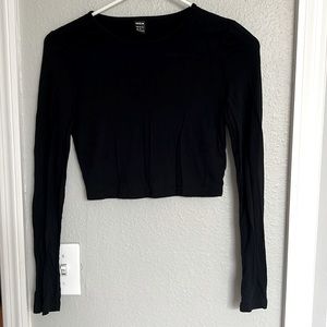 SHEIN black long sleeve crop top